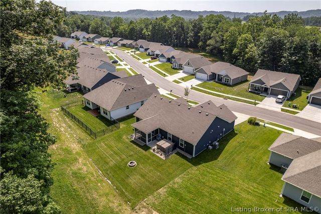 7022 Hollkamp Way, Sellersburg, IN 47172
