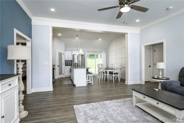 7022 Hollkamp Way, Sellersburg, IN 47172