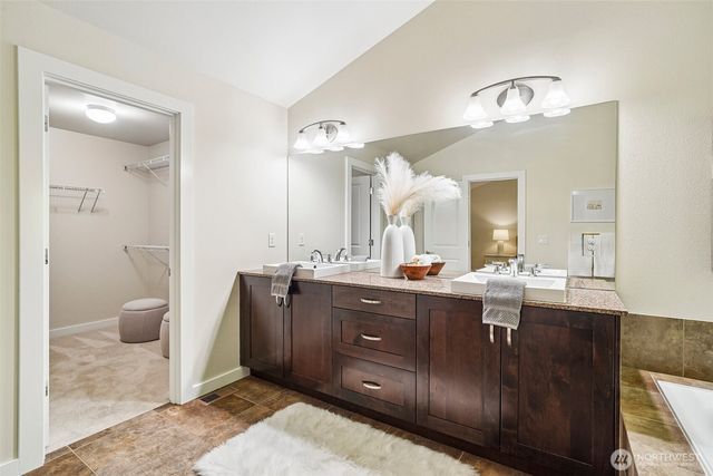 700 6th Avenue NW, Issaquah, WA 98027