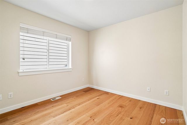 700 6th Avenue NW, Issaquah, WA 98027