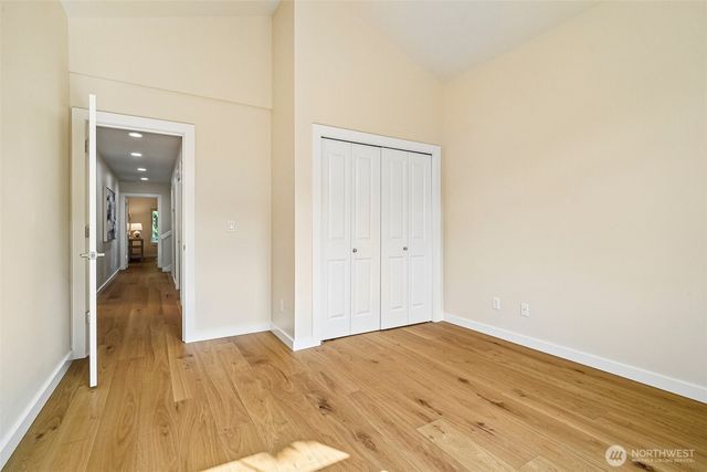 700 6th Avenue NW, Issaquah, WA 98027