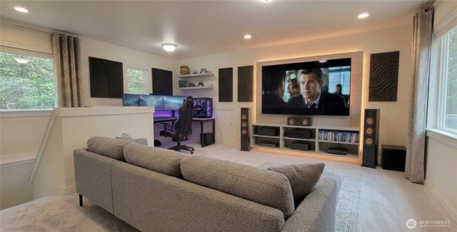 700 6th Avenue NW, Issaquah, WA 98027