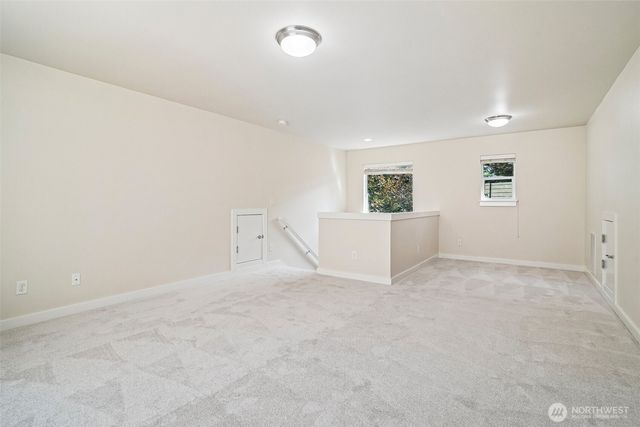 700 6th Avenue NW, Issaquah, WA 98027
