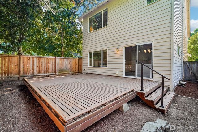 700 6th Avenue NW, Issaquah, WA 98027