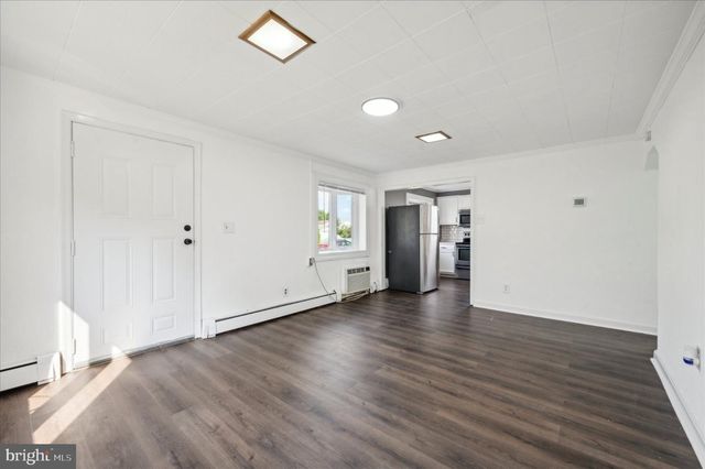 31 SCARLET AVE, Aston, PA 19014