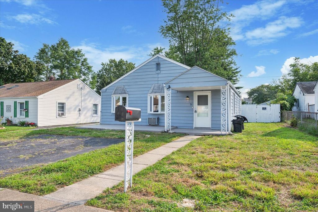 31 SCARLET AVE, ASTON, PA 19014 — photo 2