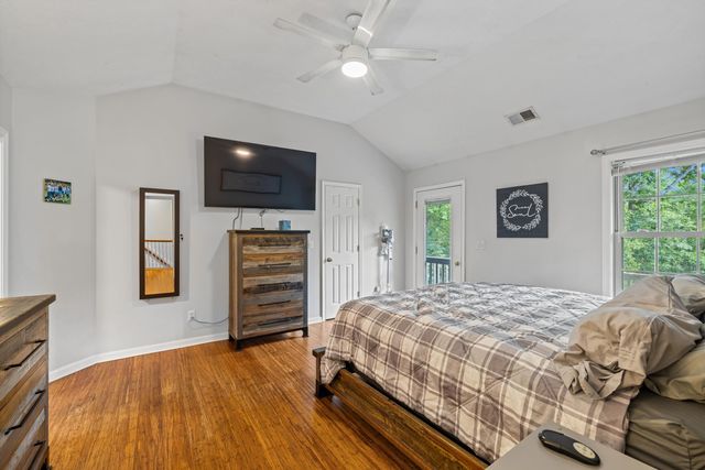 88 PIN OAK LN, Mt Jackson, VA 22842