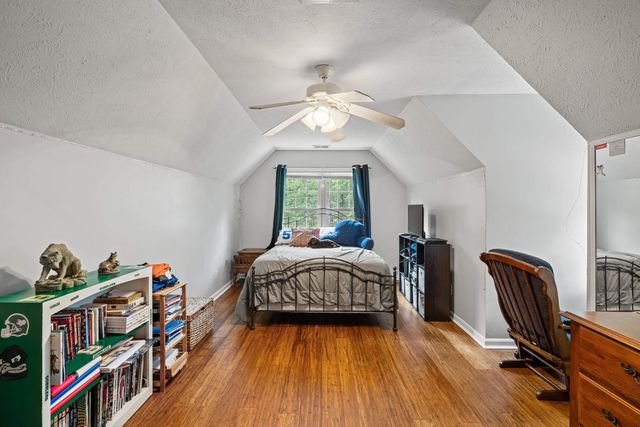 88 PIN OAK LN, Mt Jackson, VA 22842