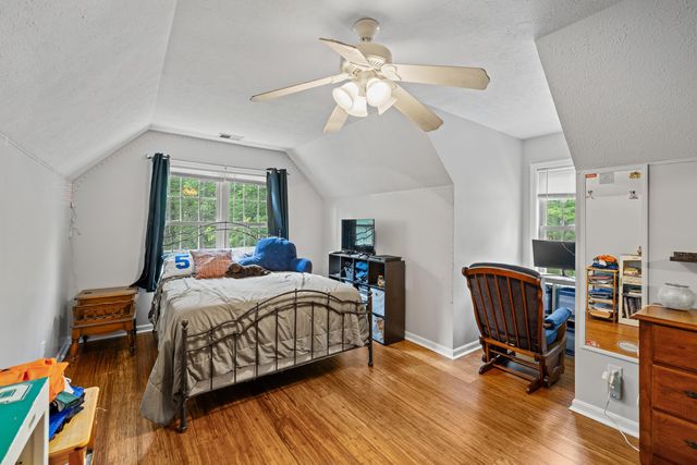 88 PIN OAK LN, Mt Jackson, VA 22842