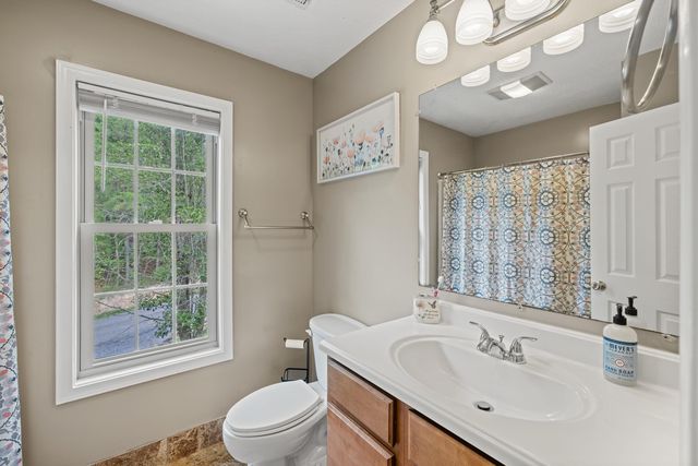 88 PIN OAK LN, Mt Jackson, VA 22842