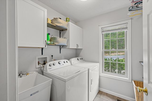 88 PIN OAK LN, Mt Jackson, VA 22842