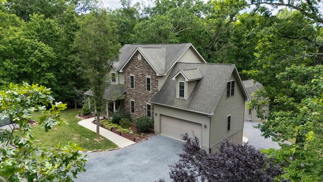 88 PIN OAK LN, Mt Jackson, VA 22842