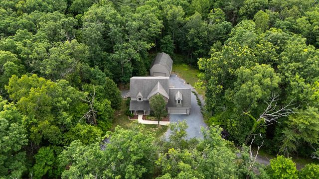 88 PIN OAK LN, Mt Jackson, VA 22842