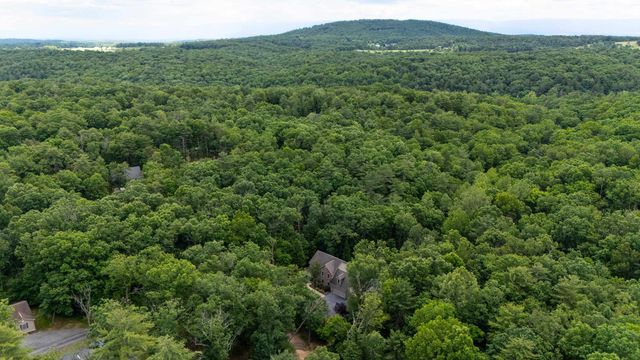 88 PIN OAK LN, Mt Jackson, VA 22842