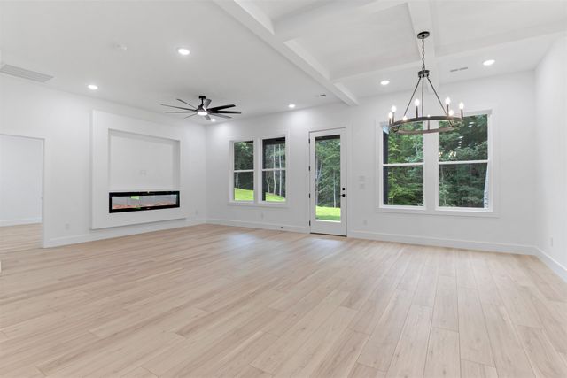 169 Lakeshore Drive, Chesnee, SC 29323