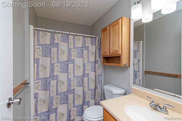 20823 Flora Street 4, Roseville, MI 48066