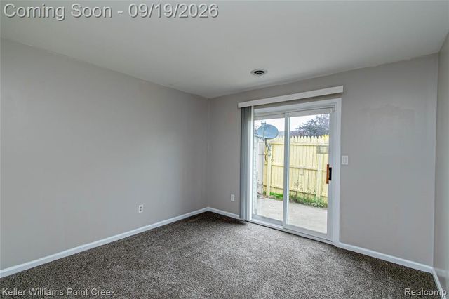 20823 Flora Street 4, Roseville, MI 48066