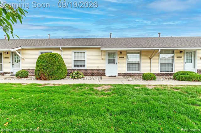 20823 Flora Street 4, Roseville, MI 48066