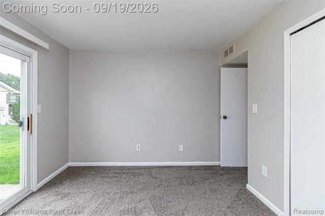 20823 Flora Street 4, Roseville, MI 48066