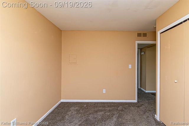 20823 Flora Street 4, Roseville, MI 48066
