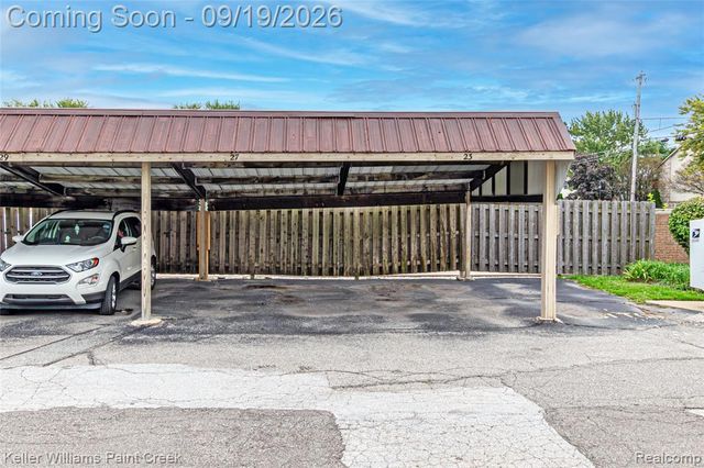 20823 Flora Street 4, Roseville, MI 48066