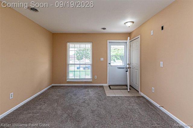 20823 Flora Street 4, Roseville, MI 48066
