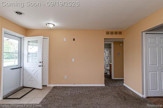 20823 Flora Street 4, Roseville, MI 48066