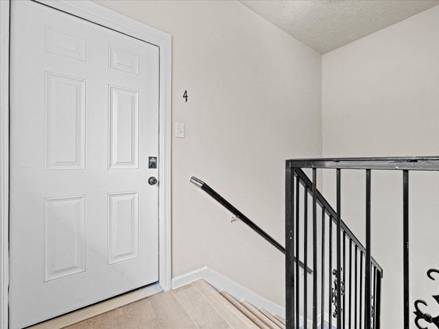 1119 Waugh Drive 4, Houston, TX 77019