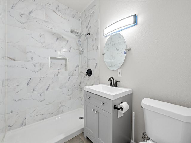 1119 Waugh Drive 4, Houston, TX 77019