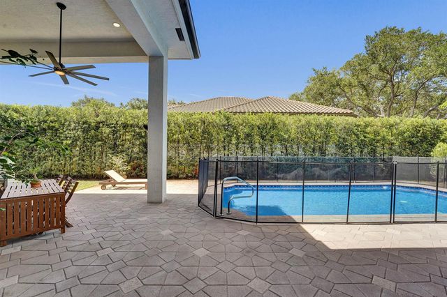 3348 Oak Hill Street, Fort Lauderdale, FL 33312
