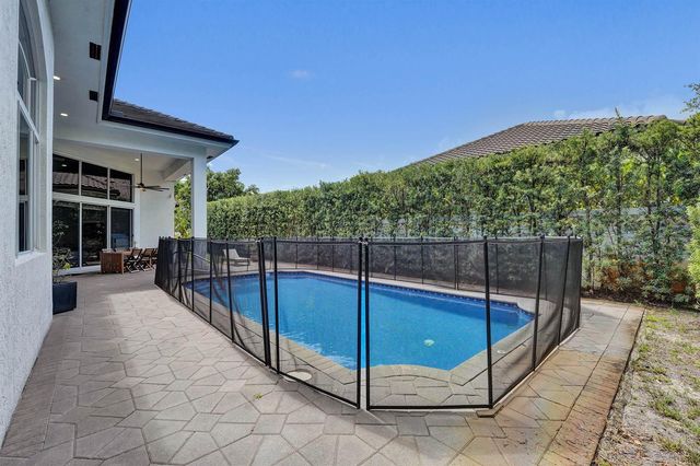 3348 Oak Hill Street, Fort Lauderdale, FL 33312