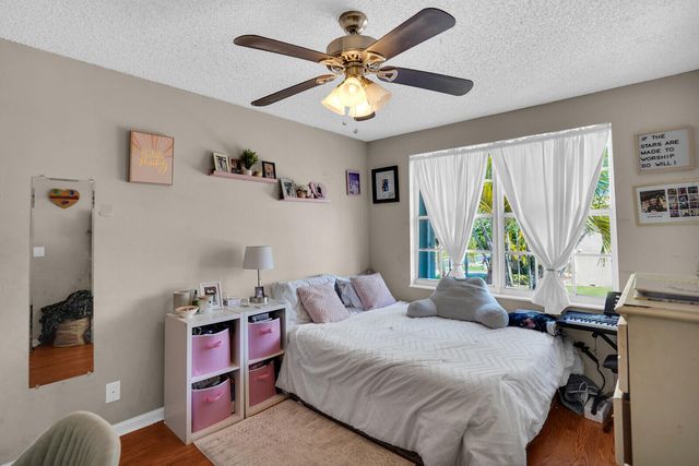3331 Commodore Court, West Palm Beach, FL 33411