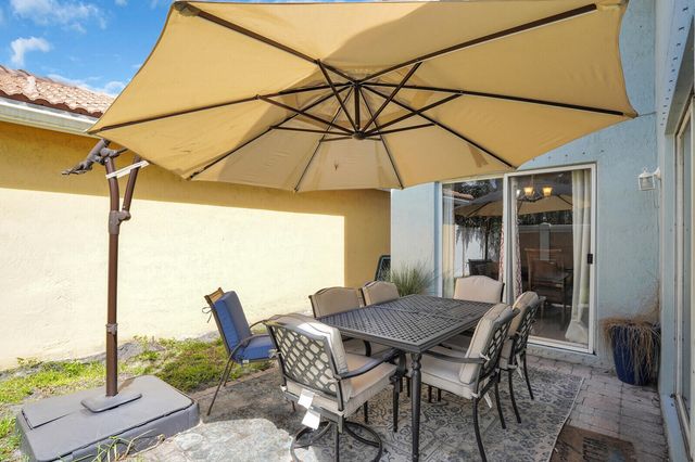3331 Commodore Court, West Palm Beach, FL 33411