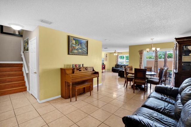 3331 Commodore Court, West Palm Beach, FL 33411