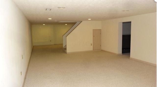 108 Walcreek Drive W, Columbus, OH 43230