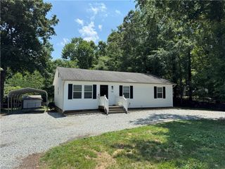 656 Wafford Circle, Lexington, NC 27292