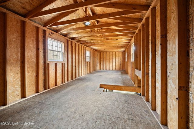 929 Hickyory Drive, Vine Grove, KY 40175