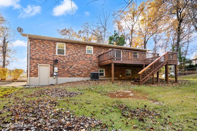 929 Hickyory Drive, Vine Grove, KY 40175