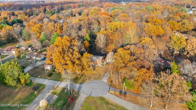 929 Hickyory Drive, Vine Grove, KY 40175