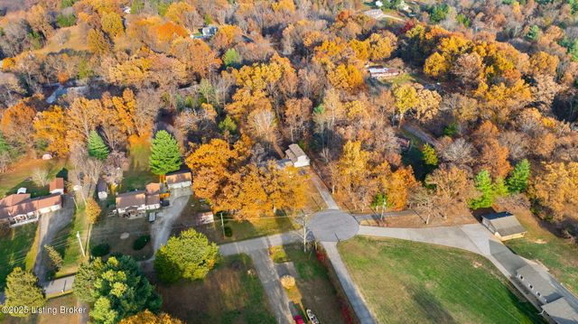 929 Hickyory Drive, Vine Grove, KY 40175