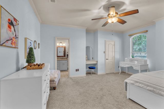 173 Cattlebaron Parc Drive, Fort Worth, TX 76108