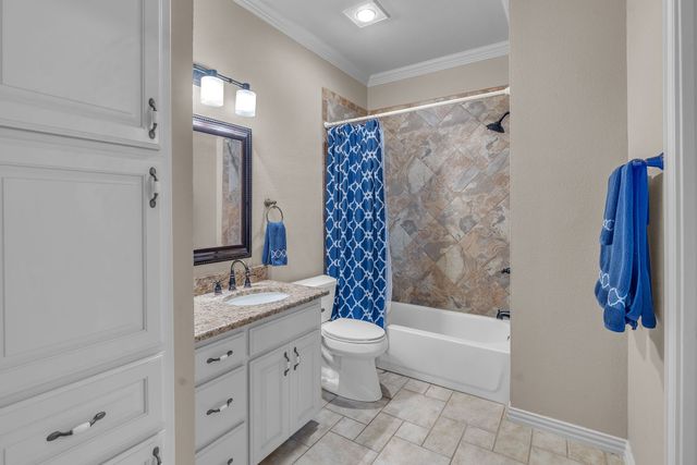 173 Cattlebaron Parc Drive, Fort Worth, TX 76108