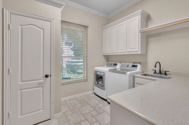 173 Cattlebaron Parc Drive, Fort Worth, TX 76108