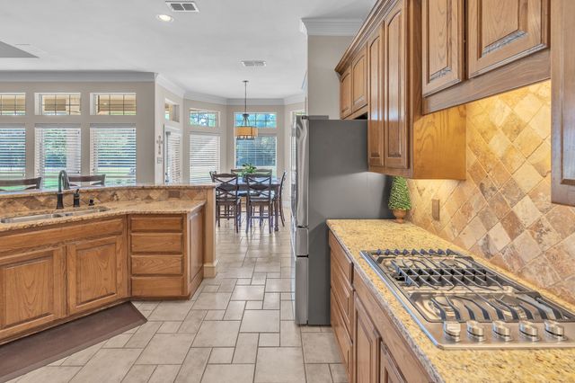 173 Cattlebaron Parc Drive, Fort Worth, TX 76108