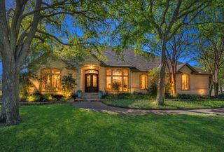 173 Cattlebaron Parc Drive, Fort Worth, TX 76108