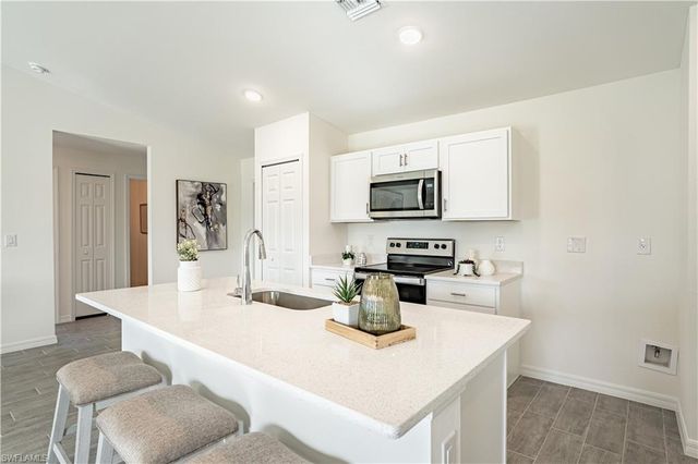 3703 38th ST SW, Lehigh Acres, FL 33976