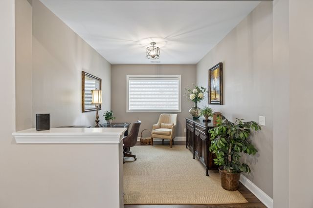 206 Woodhall Ct, White House, TN 37188