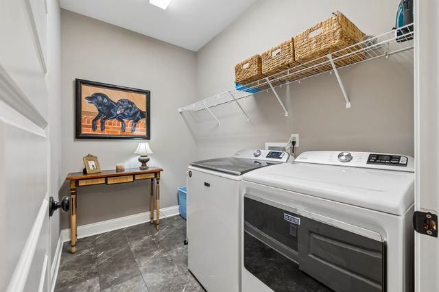 206 Woodhall Ct, White House, TN 37188