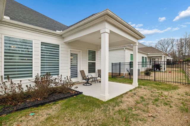 206 Woodhall Ct, White House, TN 37188