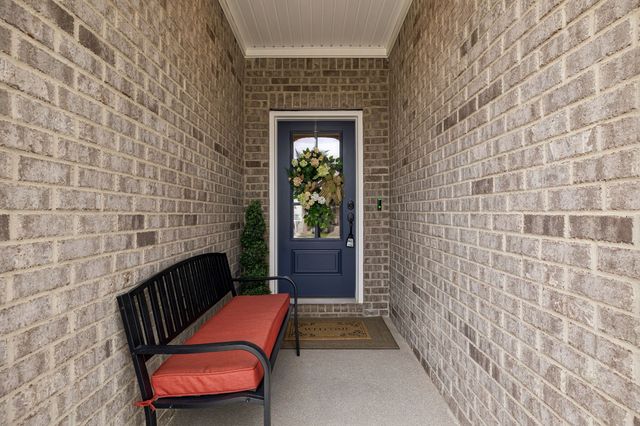 206 Woodhall Ct, White House, TN 37188